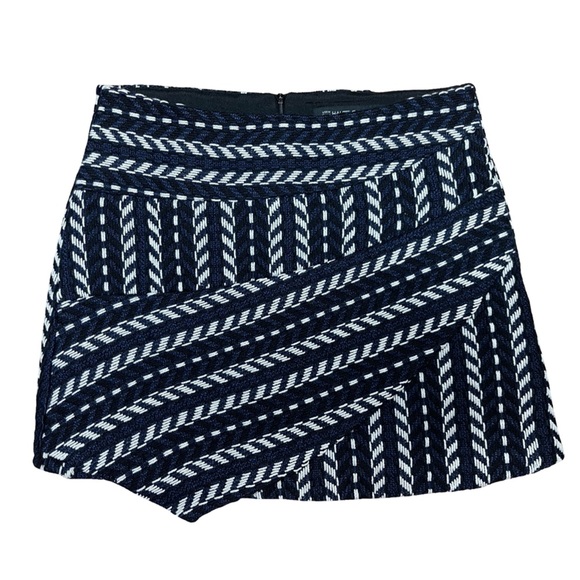 Haute Rogue Urban Outfitters Chevron Knit Mini Skirt Blue & White - Medium - Picture 2 of 14